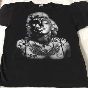 Marilyn Monroe women’s Tee shirt size large